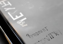 苹果手机怎么屏幕不清楚了，苹果手机屏幕模糊是什么原因