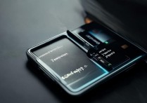 华为手机的卡怎么装？华为手机插卡步骤图解