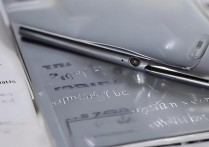 三星s9怎么才能把手机放到杂志上，三星s9如何设置杂志锁屏