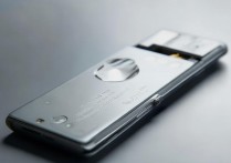 华为手机后盖怎么开？华为手机后盖拆卸方法图文教程