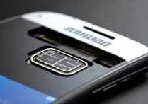 三星S4怎么把SIM卡取出来？SIM卡槽位置在哪？