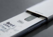 苹果手机卡针怎么用？苹果手机取卡器插孔位置