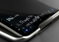 苹果手机一打电话就黑屏怎么回事啊