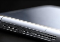 苹果 xr 扬声器在哪里？