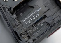 vivo手机怎么打开放卡的那里？vivo手机卡槽在哪里打开