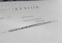 苹果屏幕显示怎么设置？亮度/色彩/护眼模式在哪调？