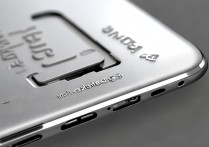 三星S4怎么取SIM卡？侧边小孔怎么按才能弹出卡托？