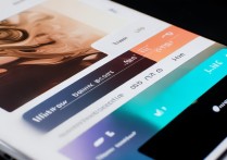 vivo手机锁屏界面如何自定义设置图片壁纸？