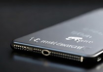 苹果4s后盖怎么开