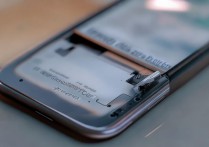 三星a8的卡2怎么安装？三星a8卡槽2放卡图解