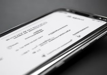 华为Y320T00手机怎么插入SIM卡和SD卡？