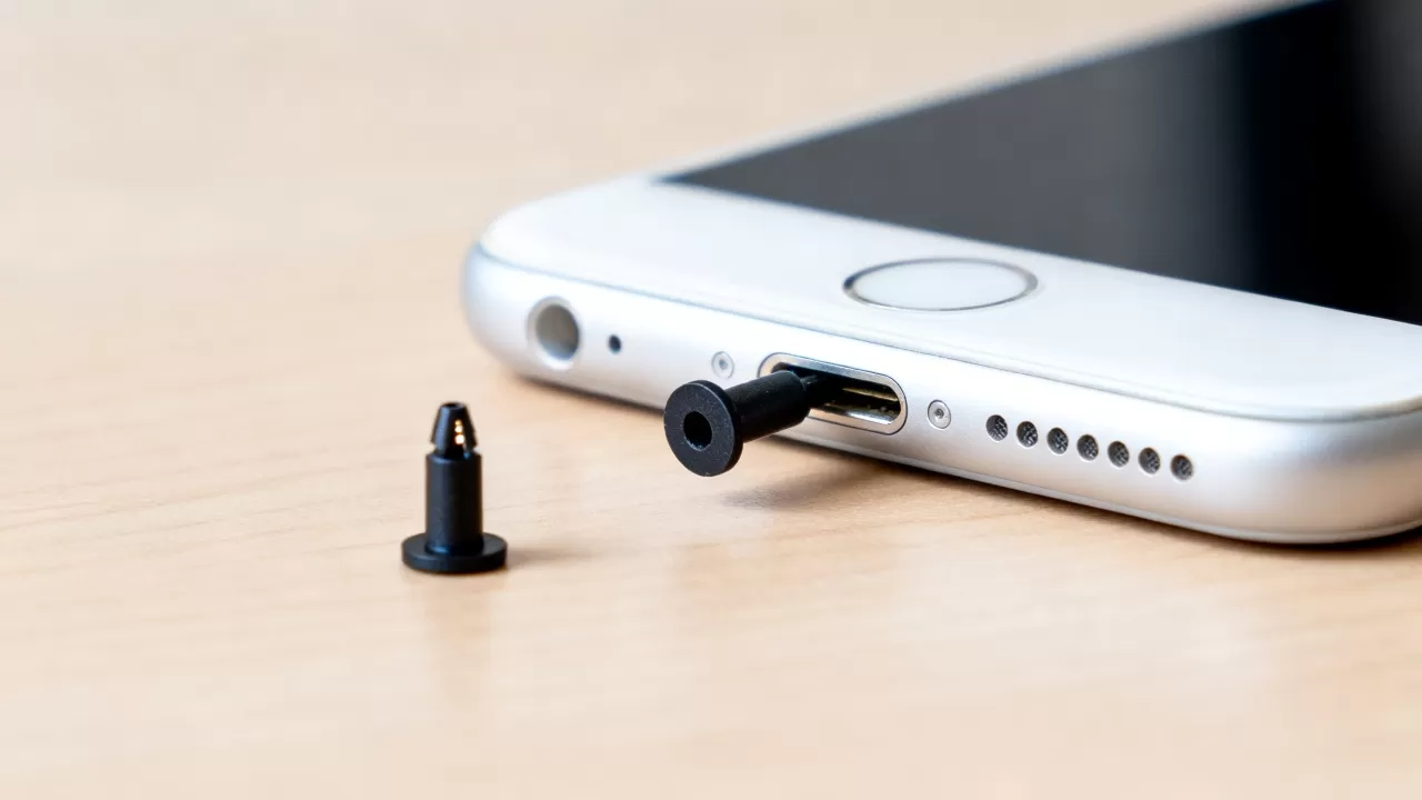 iphone6怎么使用防尘塞,苹果6手机防尘塞安装方法 iphone6怎么使用防尘塞,苹果6手机防尘塞安装方法