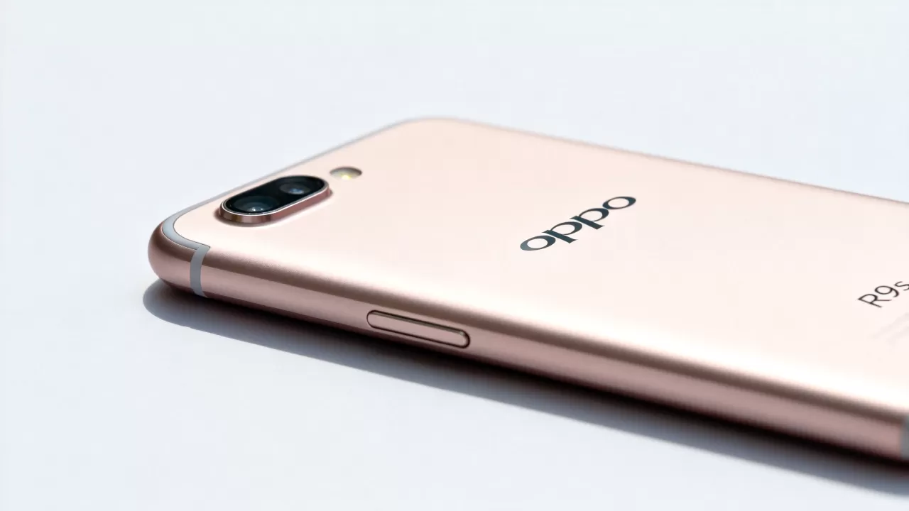 OPPOR9s背面字是什么，OPPOR9s背面标识