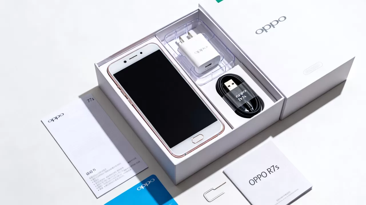 OPPO R7s出厂什么包装,OPPO R7s包装盒内附赠物品清单 OPPO R7s出厂什么包装,OPPO R7s包装盒内附赠物品清单