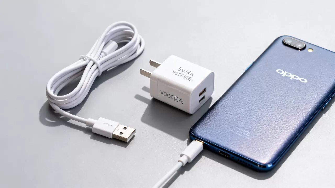 oppor11闪充什么样，oppo r11快充头参数及充电速度