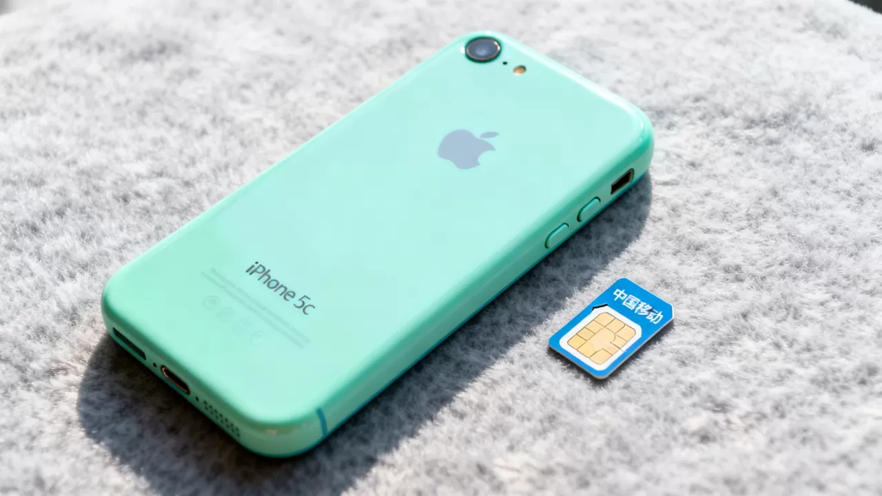 iphone5c能用移动卡吗 iphone5c能用移动卡吗