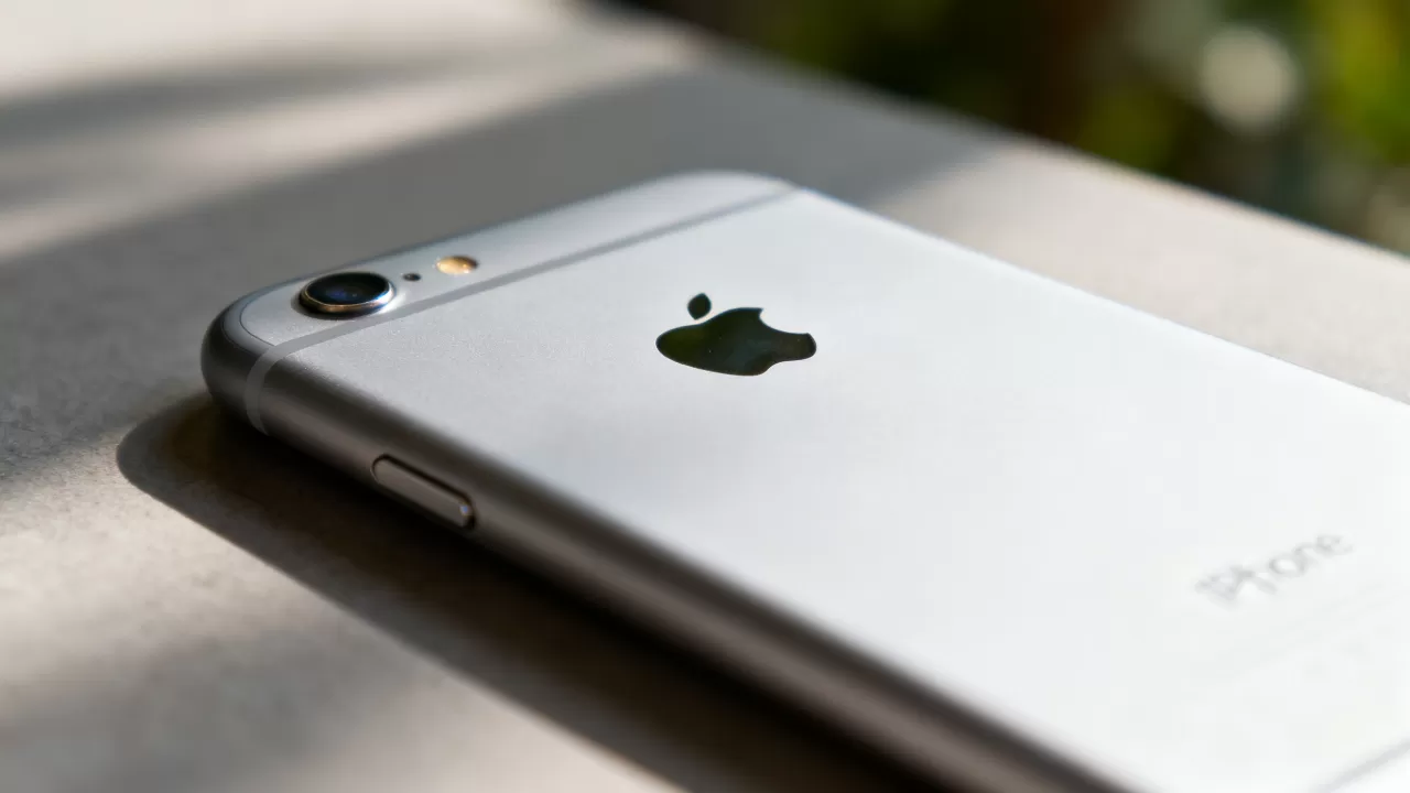 iphone6背后logo在哪，iphone6背面苹果标志