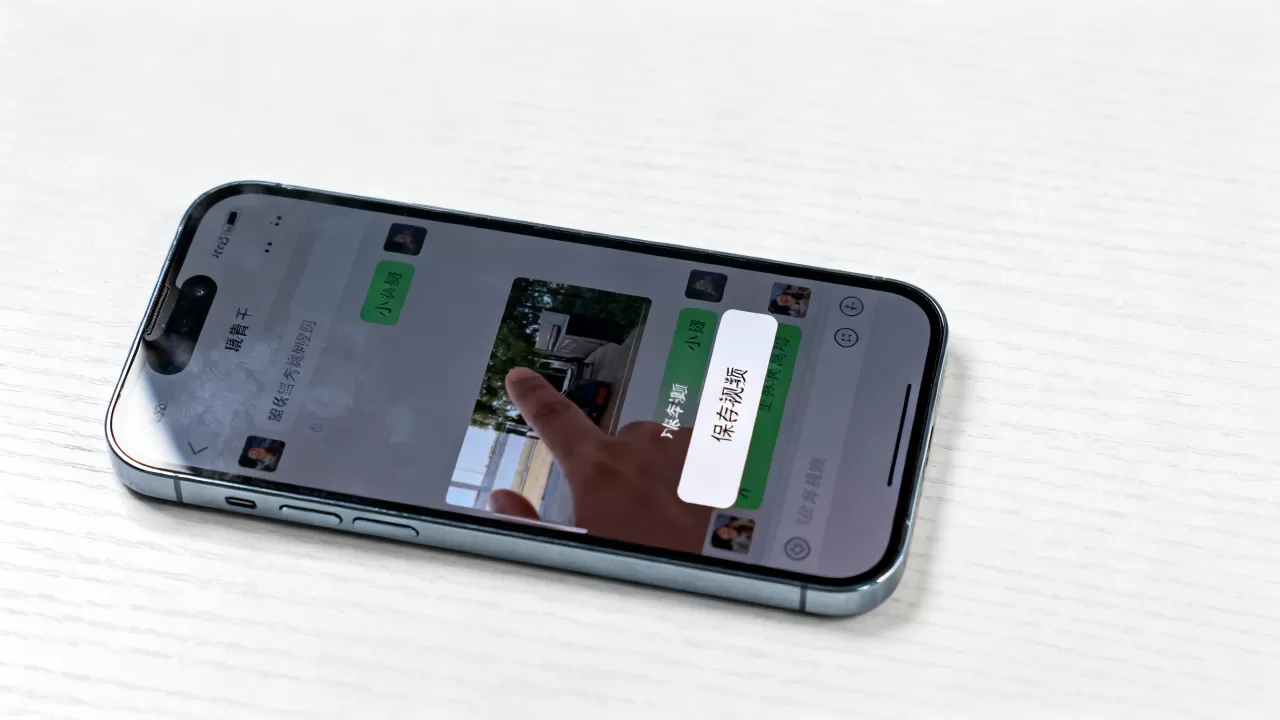 iphone手机微信小视频怎么保存,iphone微信视频保存方法 iphone手机微信小视频怎么保存,iphone微信视频保存方法