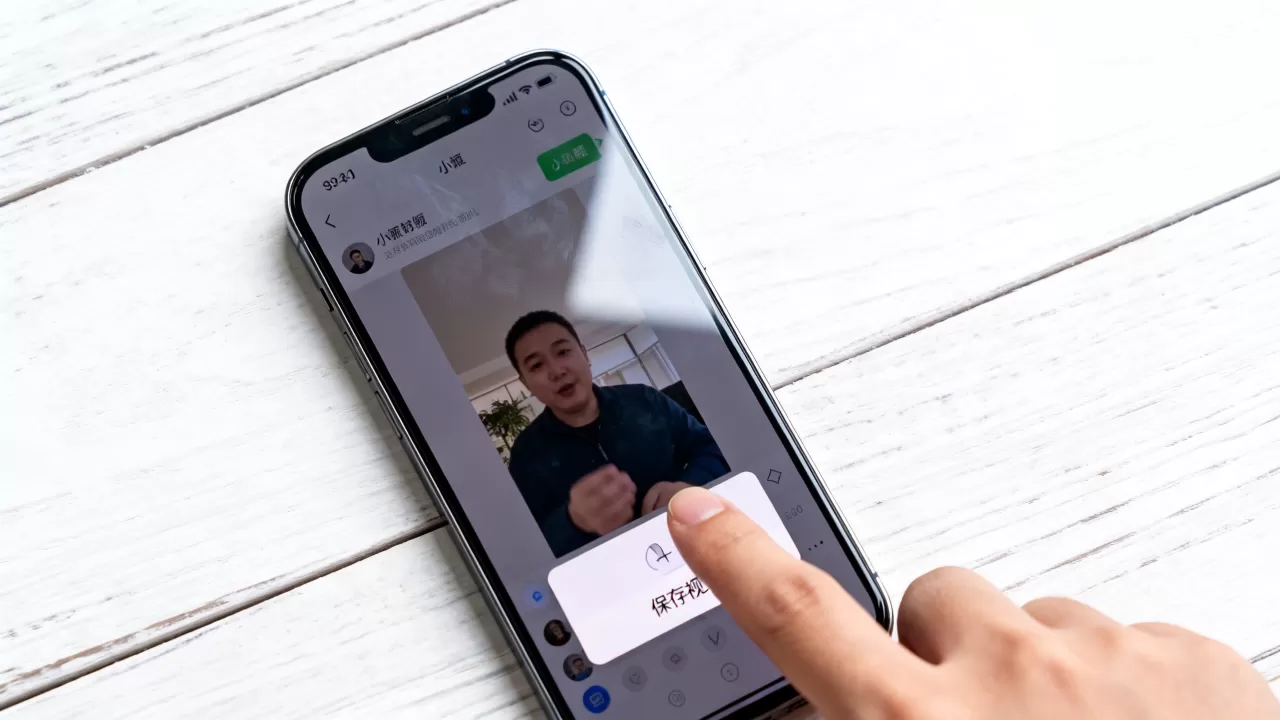 iphone手机微信小视频怎么保存,iphone微信视频保存方法 iphone手机微信小视频怎么保存,iphone微信视频保存方法